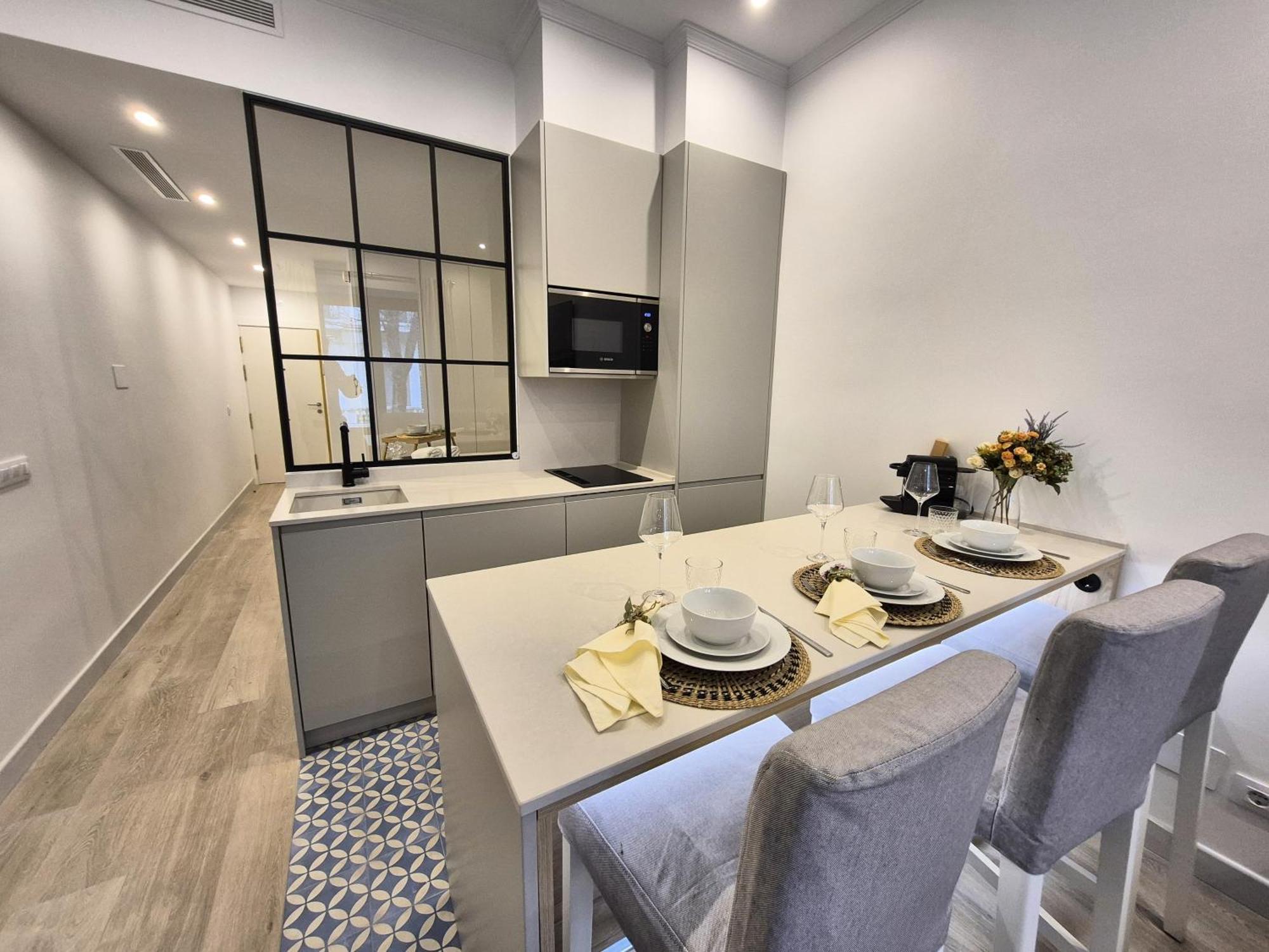 Apartamentos Plaza De Espana Мадрид Экстерьер фото