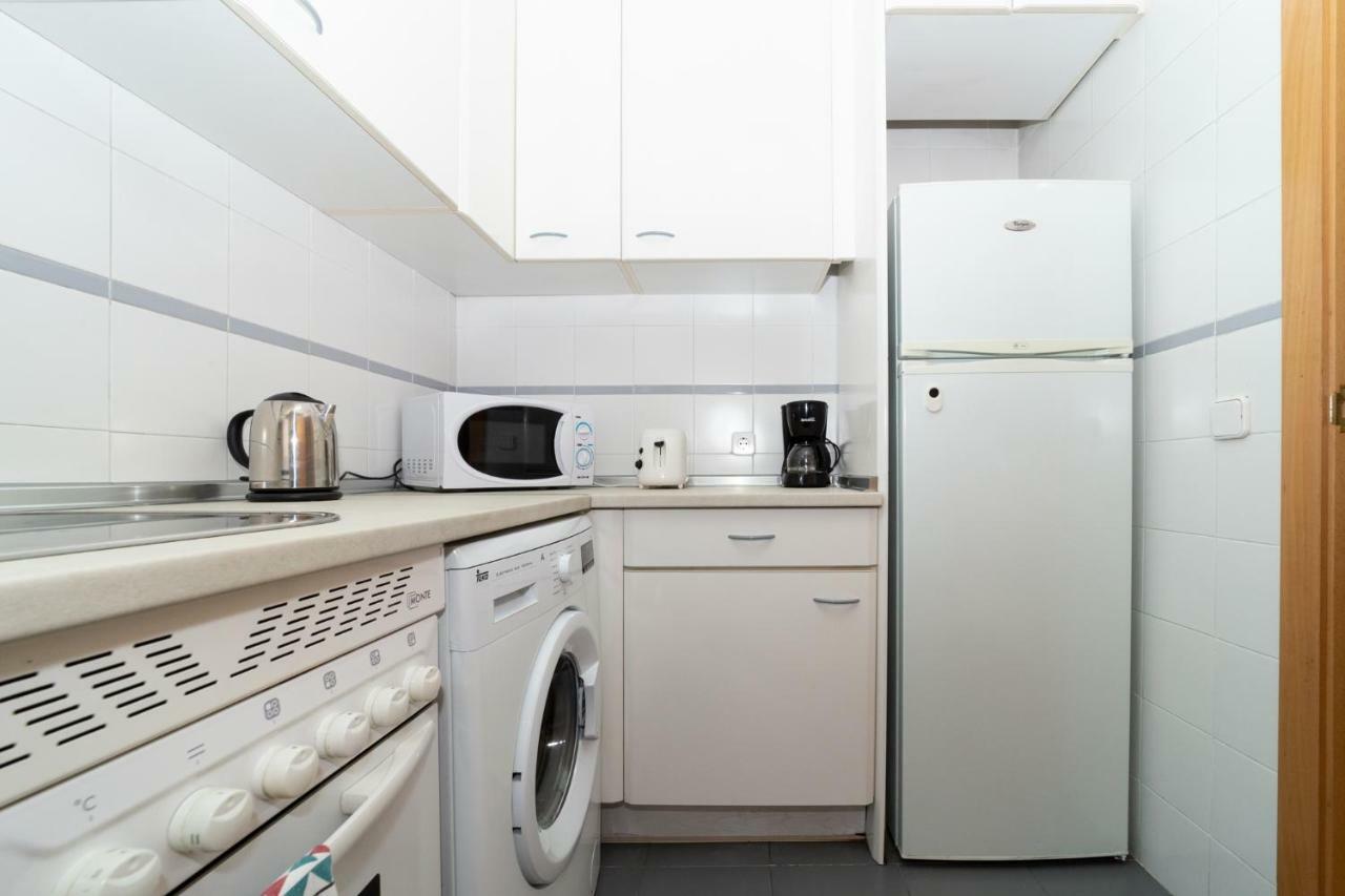 Apartamentos Plaza De Espana Мадрид Экстерьер фото